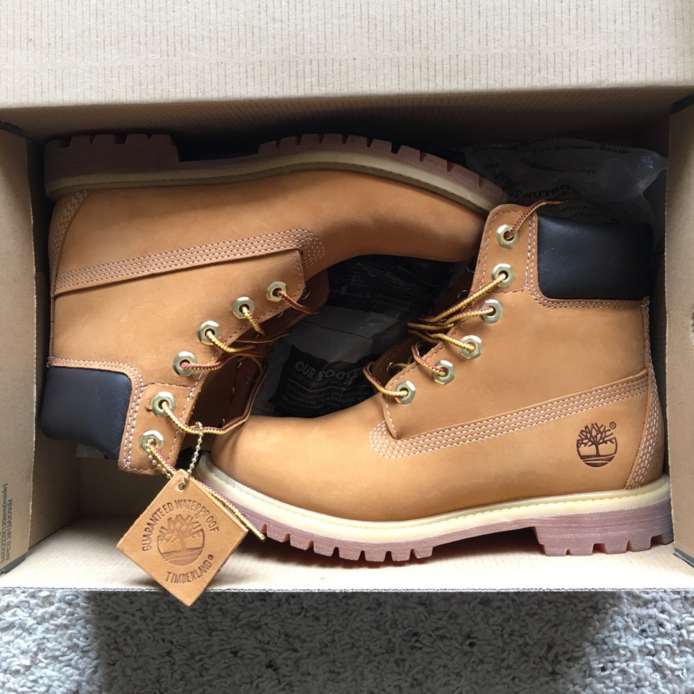 Brand new, never worn wheat tims!
